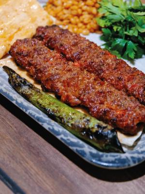 Acılı Kıyma (Adana Kebap)
