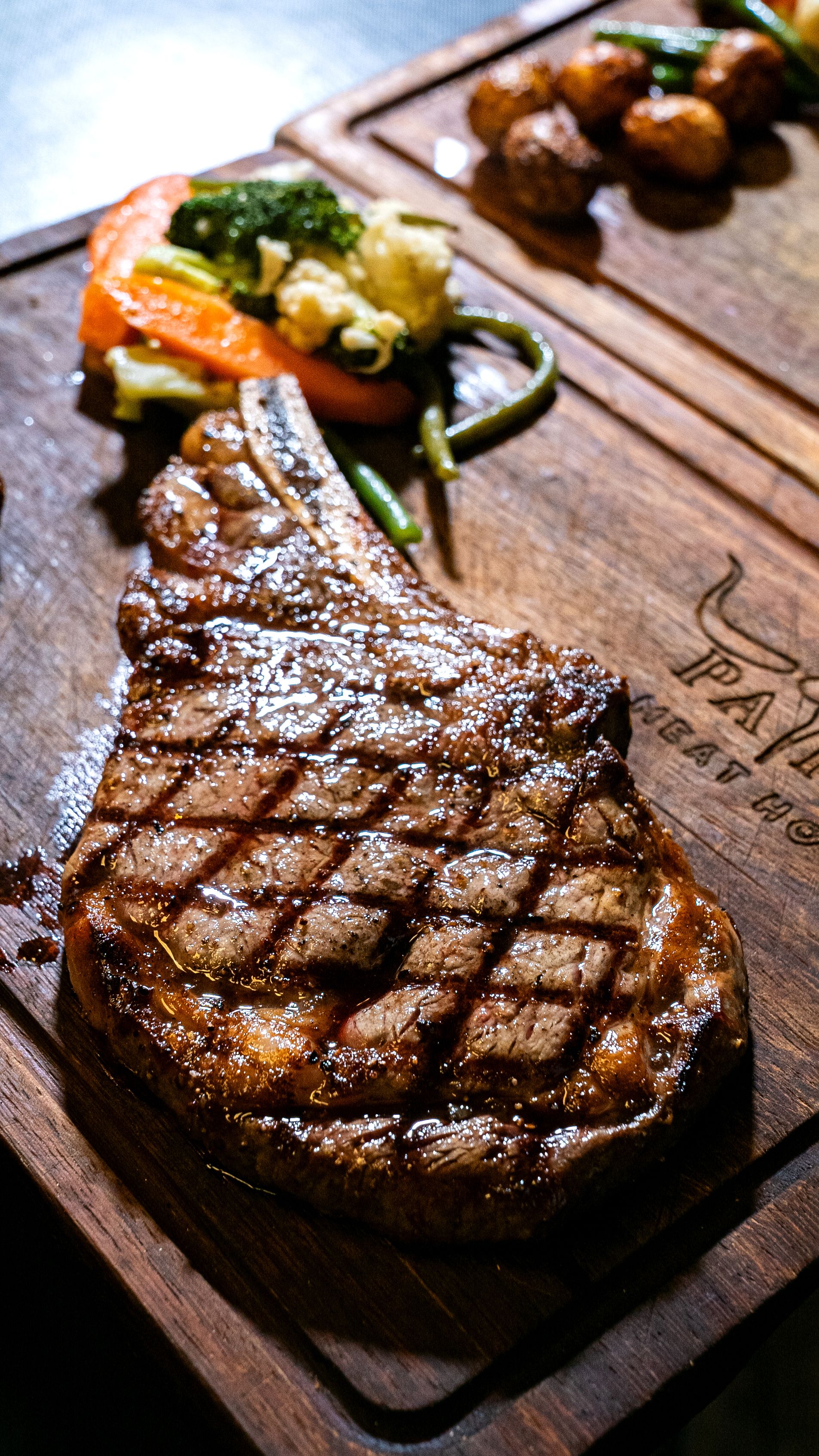 KİLO İLE STEAK DALLAS /  T-BONE 4 KİŞİLİK